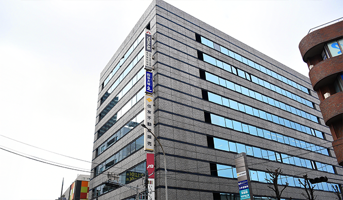 上大岡校の外観