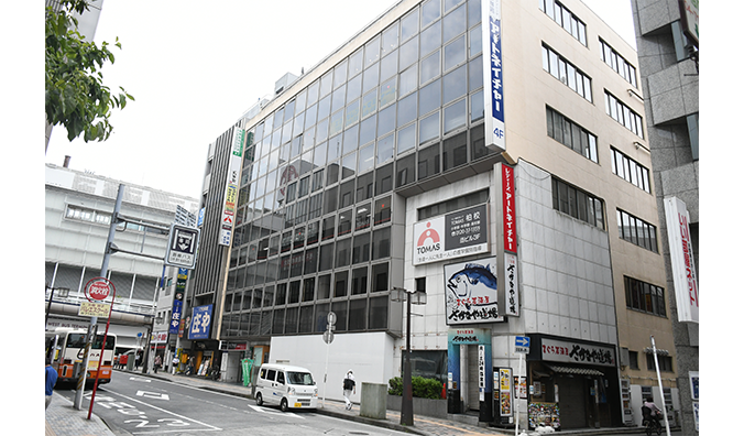 柏校の外観