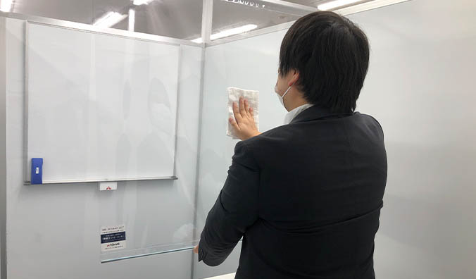 尾山台校のビニールカーテン
