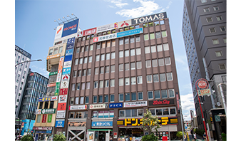 高田馬場校の外観