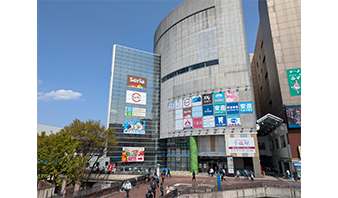 多摩センター校の外観