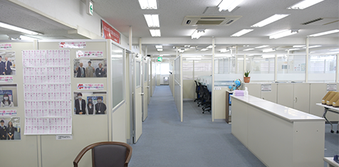 鶴見校 校舎写真
