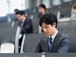 「学び直し」が人生100年時代の<br>スタンダードになる