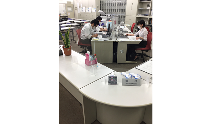 三鷹校のアルコール除菌